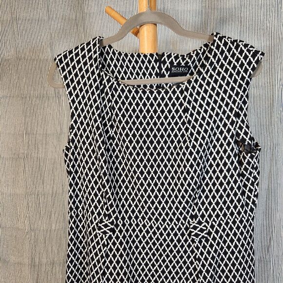 Soho Apparel $75 Size 14 Black White Geometric Cap Sleeve Stretch Midi Dress - Picture 3 of 8